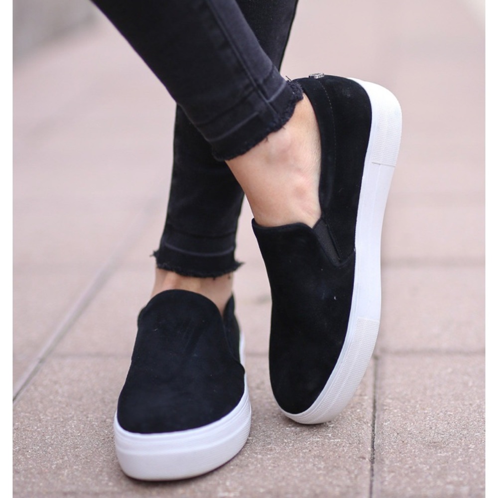 Steve Madden slip on